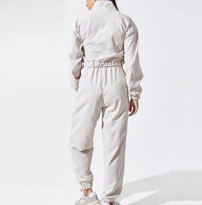 Conjunto Deportivo de Dos Piezas con Chaqueta Cortavientos y Pantalones de Chándal para Hombre, en Nailon y Poliéster - Product Image 2