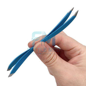 Pinzas Profesionales de Acero Inoxidable con Punta Inclinada ESD (Reutilizables) para Cejas, Uso en Salón y en el Hogar, Fettle Med FMI-439 - Product Image 2