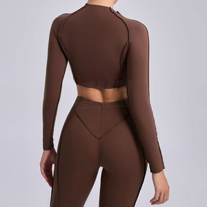 Haut de yoga pour femme, style tendance, en Spandex/Nylon, léger, respirant, séchage rapide, avec logo frontal, idéal pour la gym et le fitness – Nouvelle collection, vente flash - Product Image 5