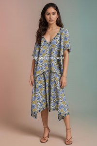 Kimono de Algodón con Estampado Floral, Cierre con Cordón, Elegante para Verano, Cuello en V, Motivos Florales Intrincados, Alta Calidad, Clásico - Product Image 6