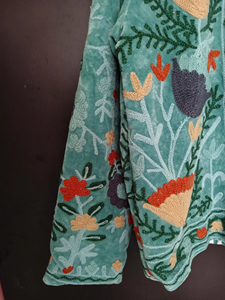 Superbe velours turquoise tricoté, broderie Suzani, travail artisanal floral au point Crewel, style bohème chic ethnique en coton - Product Image 4