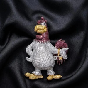 Colgante de Gallo de Dibujos Animados Adorable, Oro 18K, Moissanita, Micro Pavé, Amuleto Unisex, Regalo de Lujo para Fiestas - Product Image 3