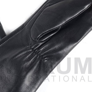 Gants d'hiver en cuir imperméables, chauffants, personnalisés, unisexes - Product Image 6