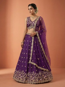 Lehenga Choli en Georgette Brodé Violet avec Paillettes et Motifs Floraux, Salwar Kameez pour Femme, Tenue Formelle pour Fête et Mariage - Product Image 1