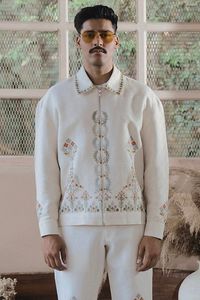 เสื้อเชิ้ตผู้ชายผ้าฝ้ายเนื้อนุ่มปักลายหรูหรา แขนยาว สไตล์ลำลอง ติดซิป ด้านหน้าลายดอกไม้ - Product Image 5