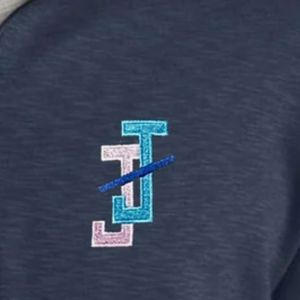 เสื้อสเวตเชิ้ตผู้ชายพรีเมียม ผ้าฟลีซเนื้อนุ่ม ซิป ¼  ปักลายได้ตามสั่ง สไตล์พ่อ  ใส่สบาย อุ่น แขนยาว ลำลอง ซิปครึ่งตัว - Product Image 5