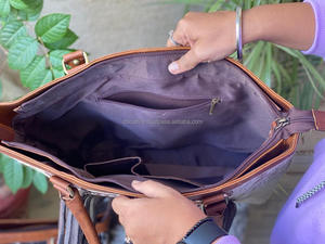 Bolso de mano con flecos de piel de vaca para mujer, bolso de espuma elegante, bolsos tallados a mano para múltiples usos - Product Image 6