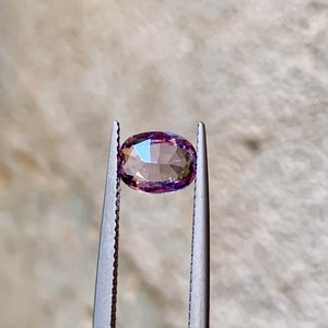 Spinelle naturelle d'Inde, taille ovale, couleur violette, certifiée par un tiers, idéale pour la création de bijoux fins et de créations de bijoux de créateurs - Product Image 2