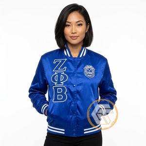 เสื้อแจ็คเก็ตวาร์ซิตี้ Zeta Phi Beta แบบสั่งทำพิเศษจาก GREEK TREASURES เสื้อผ้าสำหรับชมรมนักศึกษา คุณภาพสูง ระบายอากาศได้ดี ผ้าซาติน ปักอักษรตราสัญลักษณ์ - Product Image 4
