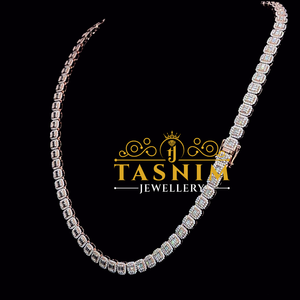 Collier statement TASNIM en or rose avec moissanite VVS, taille ronde et baguette, sertissage à griffes 7MM, bijoux de luxe pour femme, idéal pour mariage - Product Image 3