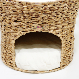 Casa para Gatos Jacinto de Moda - Condominio de 2 Niveles Tejido a Mano con Cojín Suave - Product Image 6