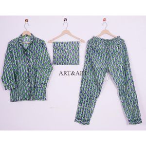 Ensemble de pyjama pour femmes, imprimé à la main avec des motifs floraux, en coton, décontracté, manches longues, vêtements de nuit, robe de nuit confortable pour mariée - Product Image 1