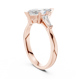 Bague de fiançailles Art Déco Vinson Project avec moissanite brillante de laboratoire de forme marquise et côtés uniques en acier inoxydable - Product Image 3