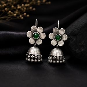 Boucles d'oreilles Jhumka en argent oxydé plaqué rubis, style Bollywood, MOQ disponible |   Boucles d'oreilles pendantes bohèmes indiennes |   Anniversaire ethnique - Product Image 3