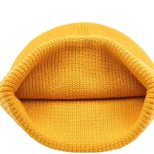 Gorros de Lana Tejidos Personalizados, Gorros de Invierno, Gorro Beny Moderno Personalizado, MOQ Bajo, Gorros Premium en Oferta - Product Image 6