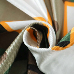 Jersey de Fútbol Americano Personalizado con Nombre y Número, Camuflaje Forestal, Ropa Deportiva Transpirable y Ligera de Alto Rendimiento, de Fábrica - Product Image 5