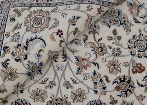 Alfombra turca tejida a mano con nudos, vibrante, de lana/seda, con estampados de animales, ecológica y antideslizante, de pelo fino y plano. - Product Image 2