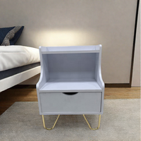 Table de chevet moderne en panneaux de particules de haute qualité avec rangement, finition blanc laqué or liquide, 1 tiroir, pour chambre à coucher, hôpital et salle de sport