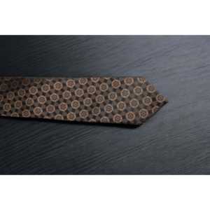 Corbata geométrica negra y marrón elegante - Product Image 6