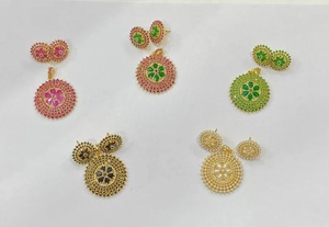 Conjunto de Colgante de Rubí y Esmeralda para Novia India, Chapado en Oro de 22K, Joyería Tradicional para Boda, Regalo para Ella - Product Image 3