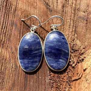 Pendientes de Sodalita Hechos a Mano, Plata de Ley 925, Chapados en Oro, Joyería Minimalista para Mujer, Regalo para Ella - Product Image 3