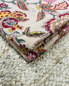 Tela de Algodón 100% Orgánica Hecha a Mano con Estampado Artesanal, Ligera, para Confección de Ropa, Bolsos, Vestidos, Cortinas y Fundas para Niñas - Product Image 4