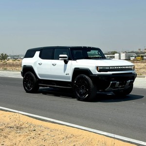 GMC First Edition, SUV Eléctrico con Tracción en las Cuatro Ruedas, Motor Doble, Neumáticos R18, Batería de Litio, Asientos de Cuero - Product Image 3