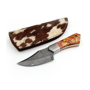Cuchillo de Caza de Acero de Damasco Personalizado, Proveedor OEM ODM con Espiga Completa y Funda de Cuero para Caza, Camping y Actividades al Aire Libre - Product Image 4