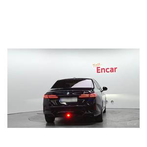 BMW Serie 5 520i M Sport 2023, 32,784 km, Caja de Cambios Automática, Asientos de Cuero, Volante a la Izquierda, Cámara Trasera - Product Image 4