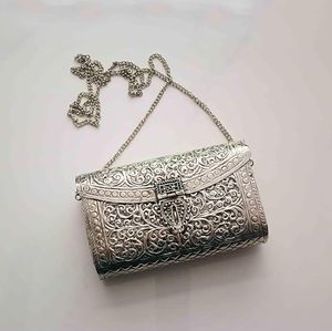 <b>Silver</b> bags for Women's/Girls Brass Metal Vintage Handmade Hand <b>Clutch</b> Purse/Sling Purse for Women (<b>Silver</b>) - Product Image 3