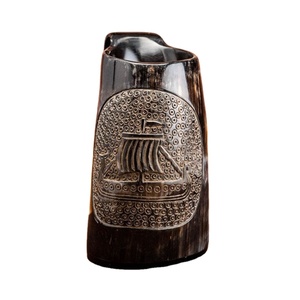 Tasse en corne de viking sculptée personnalisée Verre à vin blanc hautement poli avec un design long navire - Product Image 3