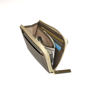 [Nuevo artículo] Cartera Castello de Cuero Genuino Curtido Vegetalmente con Cierre de Cremallera RFID, Minimalista, Unisex, Corta, en Forma de L, Color Oliva, Poliéster - Product Image 3