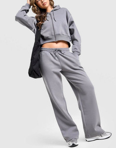 Survêtements pour femmes à logo personnalisé, comprenant un sweat à capuche court zippé style universitaire avec passepoil et un ensemble deux pièces, vêtements de sport respirants - Product Image 6