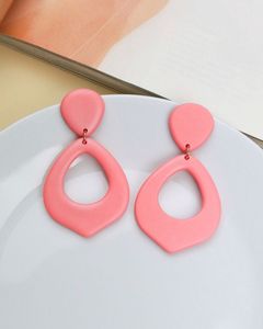 ต่างหูเรซิ่นทำมือสำหรับผู้หญิง สีสันสดใส น้ำหนักเบา เครื่องประดับแฟชั่นสำหรับใส่ทุกวัน งานปาร์ตี้ งานแต่งงาน เทศกาล และโอกาสพิเศษ - Product Image 1