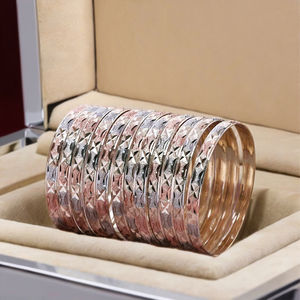 Pulseras de Moda al por Mayor, Chapadas en Oro de 3 Tonos, Joyería Multicolor, Pulseras Tricolores, Pulseras de Moda, Juego de Pulseras Rellenas de Tres Colores - Product Image 2