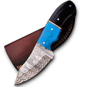Cuchillo utilitario EDC de 5 pulgadas de acero de Damasco forjado a mano, hoja fija de espiga completa, punta de gota, afilado a rasuradora, mango de epoxi, de UA Supplies - Product Image 1