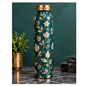 Bouteille d'eau esthétique en cuivre botanique avec couvercle en cuivre, portable pour les voyages - Product Image 4