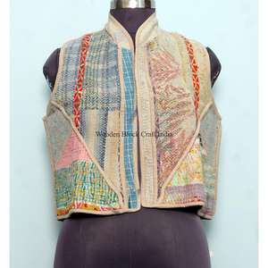 Chaleco Kantha de Algodón Vintage Hecho a Mano para Mujer, Chaqueta Corta Acolchada para Otoño, Chaqueta Kantha Corta Vintage para Mujer - Product Image 1
