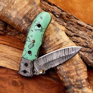 Navaja Plegable Multiusos SHARP POINT TRADES, Acero, Mango de Madera, Apertura con Perilla, Grosor de Hoja de 0.5mm, Garantía de 3 Años - Product Image 6