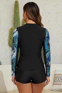 Swift Guard Performance <b>Top</b> Force Wave <b>Compression</b> Rash Guard - Product Image 3
