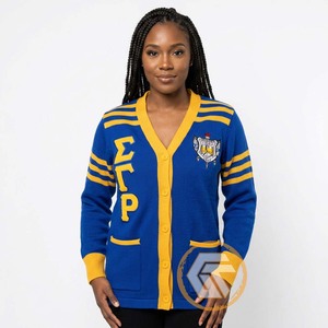 เสื้อไหมพรมอะคริลิกผสมขนสัตว์ Sigma Gamma Rho แบบสั่งทำพิเศษ ปักลายปักติดกระดุมด้านหน้า สไตล์ลำลอง สำหรับฤดูหนาว คุณภาพสูง เหมาะสำหรับชมรมนักศึกษา - Product Image 2