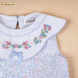 DR4519 – Vestido azul con cuello bordado floral para niñas - Product Image 4