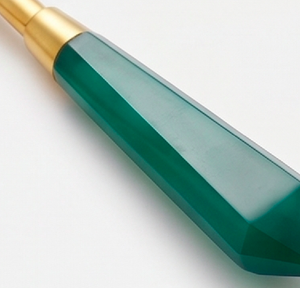 Ensemble de couverts en métal poli or avec manche en résine verte, moderne, compatible lave-vaisselle, vaisselle de luxe pour mariage - Product Image 2