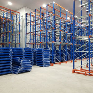 Système de rayonnage à double profondeur conçu pour les entrepôts, augmentant la capacité de stockage en permettant l'empilage de deux palettes en profondeur par baie - Product Image 3