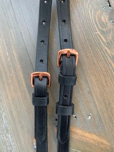 Cabezalera de Cuero Hecha a Mano de Lujo Estilo Inglés para Caballo, Accesorio Personalizable en Color y Tamaño - Product Image 4