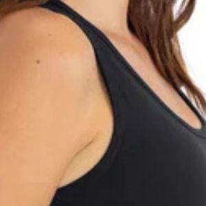 Camiseta sin mangas de algodón para mujer al por mayor, ligera, cuello redondo, informal, básica, con logo personalizado, fabricante de ropa - Product Image 6