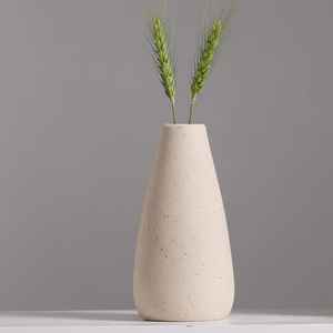 Vases à fleurs en céramique de style antique pour fleurs séchées, design antique beige, style Art Déco, par Universal Overseas - Product Image 3