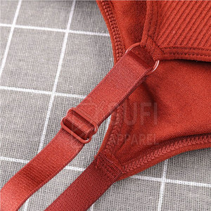 Soutien-gorge de sport professionnel pour athlètes féminines – Coupe ajustée, respirant, antichoc, avec logo frontal, maintien élevé - Product Image 3