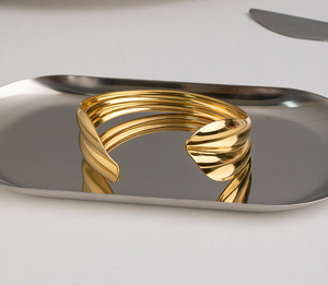 Brazalete de Acero Inoxidable Chapado en Oro Real de 18K para Mujer, Diseño de Rayas, Recubrimiento PVD, Joyería Hipoalergénica, 29g - Product Image 1