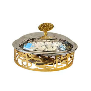 Plat à chafing classique et durable en acier inoxydable rond avec couvercle et support à combustible pour mariages, traiteur et hôtellerie - Product Image 5